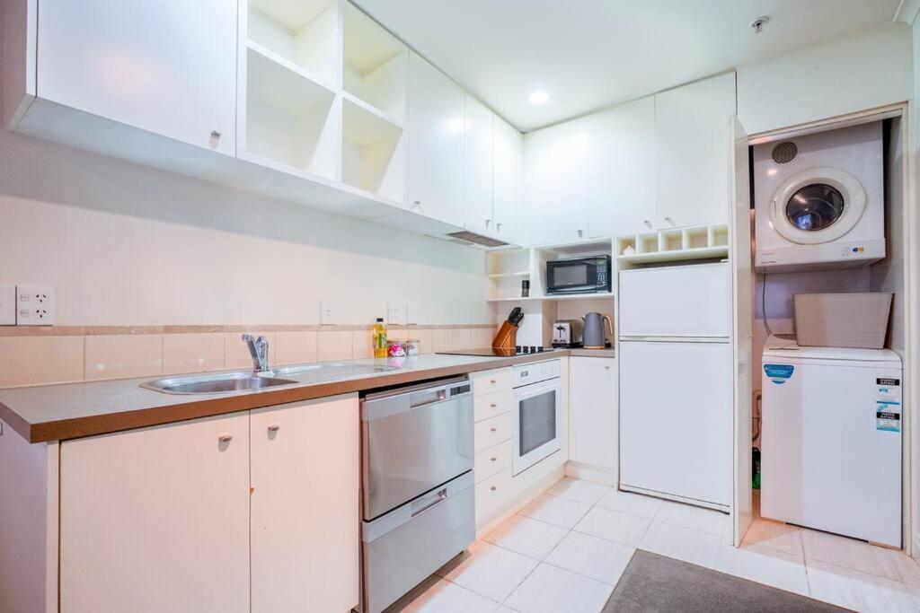 City Life One Bedroom Apartment In Heart Of Cbd 오클랜드 외부 사진